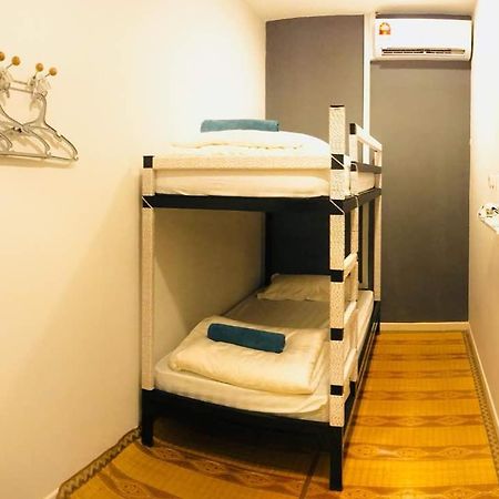 Yellow Duckling Homestay 仙本那 外观 照片